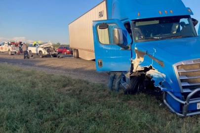 ABD'de 6 aracın karıştığı zincirleme kaza: 1 ölü, çok sayıda yaralı