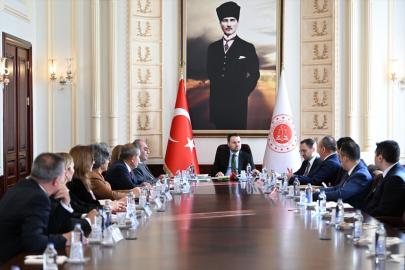 Adalet Bakanı Gürlek, Türkiye Noterler Birliği heyeti ile görüştü Açıklaması