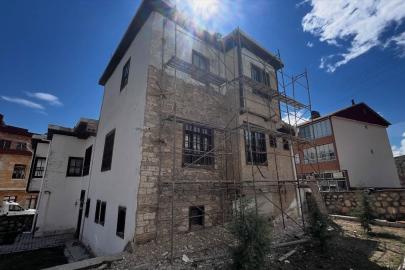 Ağın'da Ekrem İspir Konağı'nda restorasyon çalışmaları sürüyor