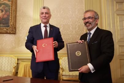 Bakan Bolat, Lizbon'da 'Türkiye-Portekiz 5'inci Dönem JETCO Toplantısı'na katıldı