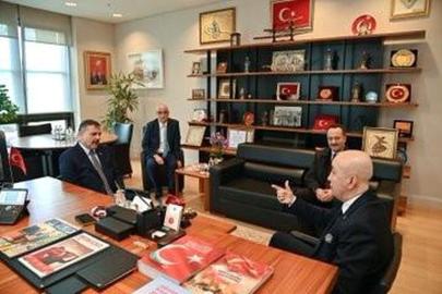 Bakan Çiftçi, 15 Temmuz Gazisi Turgut Aslan'ı ziyaret etti