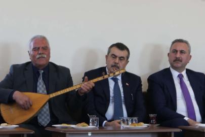 Bakan Tekin: Çocuklar, eğitim hayatına kendi değerlerimizi tanıyarak başlasın istiyoruz