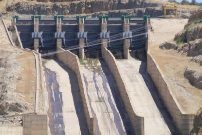 Batman Barajı'nda kontrollü su tahliyesi uyarı