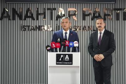 CHP Genel Başkanı Özel, Anahtar Parti Genel Başkanı Ağıralioğlu ile görüştü