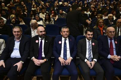 CHP Genel Başkanı Özel, ÇGD Yılın Başarılı Gazetecileri Ödül Töreni'ne katıldı