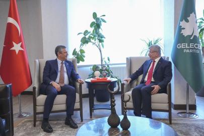 CHP Genel Başkanı Özel, Gelecek Partisi Genel Başkanı Ahmet Davutoğlu'nu ziyaret etti