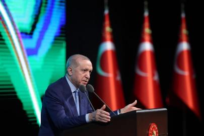 Cumhurbaşkanı Erdoğan: 'Medeni denilen dünyanın üç maymunu oynadığı bu imtihan günlerinde kundaktaki bebekler, savunmasız siviller vahşice katlediliyor'
