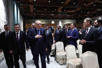 Cumhurbaşkanı Erdoğan: "İmalatçı ihracatçılarımızda vergiyi yüzde 9'a indiriyoruz"