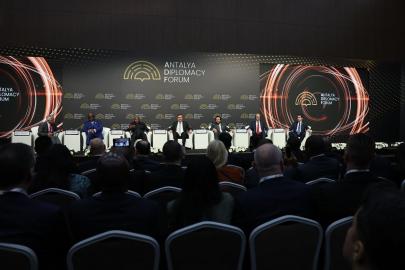 Cumhurbaşkanı Yardımcısı Yılmaz, "Değişen Dünya Düzeninde Bölgesel Sahiplenmenin Rolü" Paneli'nde konuştu Açıklaması