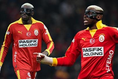 Galatasaray'da Victor Osimhen geri döndü! Taraftardan sevgi seli...