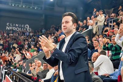 Karşıyaka'da başkan adayı İsmail Çiftçioğlu adaylıktan çekildi