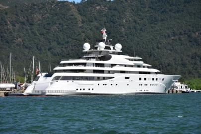 Marmaris’e yanaşan lüks geminin yakıt faturası duyanları şaşkına çevirdi