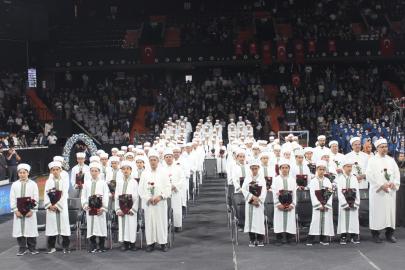 Mersin’de Kur’an hafızları mezun oldu