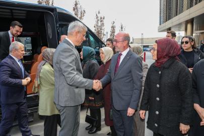 Sağlık Bakanı Memişoğlu'ndan Sağlık Yatırımları ve Erken Teşhis Çağrısı