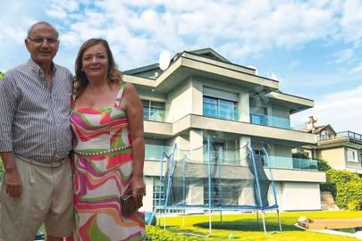 Sosyetenin ünlü çiftine büyük şok! "Yargıyı hallederim" dedi, 32 milyon aldı