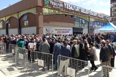 Yeşilyurt Belediyesi'nden çiftçilere 300 bin sebze fidesi desteği
