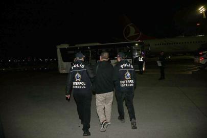 Adana'daki depremde 40 kişinin hayatını kaybettiği binanın firari müteahhidi Türkiye'ye iade edildi