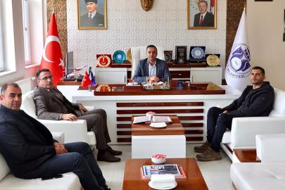 Akçadağ'ın ana giriş yolunda sıcak asfalt süreci başlatıldı