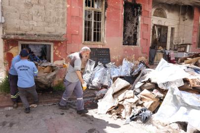 Akdeniz’de çöp eve müdahale: Tonlarca atık çıkarıldı