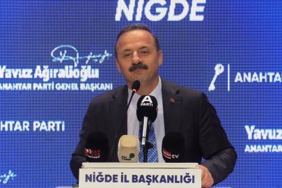 Anahtar Parti Genel Başkanı Ağıralioğlu, Niğde'de "Halk Buluşması" programına katıldı