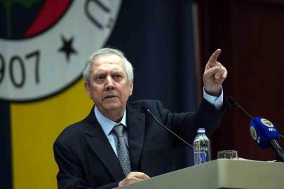 Aziz Yıldırım: "Futbol aklımız, Fenerbahçe'yi bilen sporculardan oluşacak"