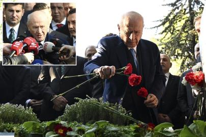 Bahçeli, Türkeş'in mezarını ziyaret etti! "Bayram mesajı" yanıtı dikkat çekti