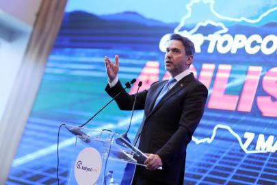 Bakan Bayraktar: Sivas ve Karaman'da biner megavatlık GES kurulacak
