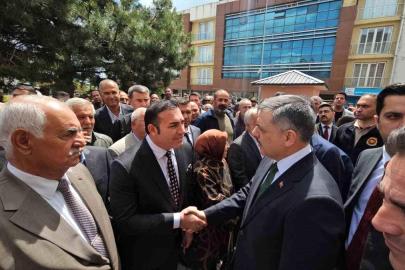 Bakan Çiftçi, Adilcevaz'ı ziyaret etti