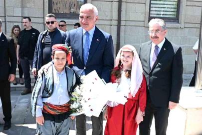 Bakan Ersoy'dan Eskişehir Valiliği'ne ziyaret