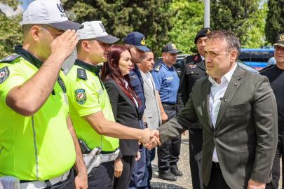 Bilecik Valisi Sözer, arife günü çalışan kamu personelini ziyaret etti