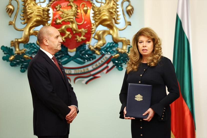Bulgaristan'da hükümeti kurmakla görevlendirilen Radev, bakanlar kurulu listesini Cumhurbaşkanı'na sundu