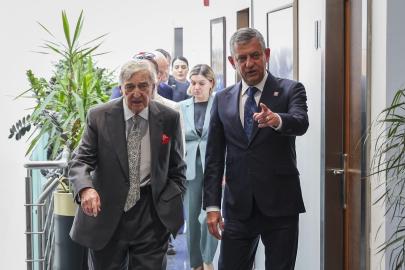 CHP Genel Başkanı Özgür Özel, Koç Holding Heyetini Kabul Etti