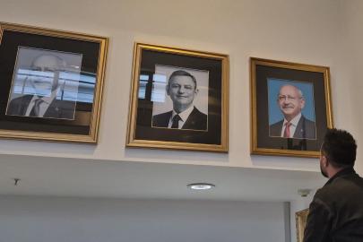 CHP Genel Merkezi'nde Kılıçdaroğlu ve Özgür Özel fotoğraflarında yeni düzenleme