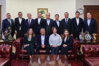 CHP'li büyükşehir belediye başkanları 45 gün içinde olağanüstü Kurultay istedi