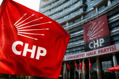 CHP’de yargı krizi derinleşiyor: 221 eski milletvekilinden kurultay çağrısı