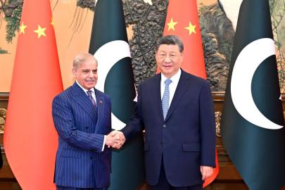 Çin Cumhurbaşkanı Xi, Pakistan Başbakanı Şerif ile Görüştü