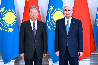 Çin Ulusal Halk Kongresi Daimi Komitesi Başkanı, Kazakistan'ı Ziyaret Etti
