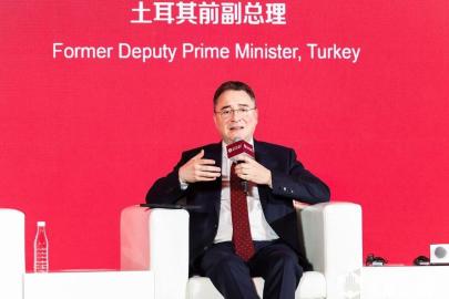 Çin’deki kritik zirvede tek Türk konuşmacı olan Ali Babacan'dan önemli mesajlar