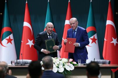 Cumhurbaşkanı Erdoğan, Cezayir Cumhurbaşkanı Tebbun'u resmi törenle karşıladı (2)