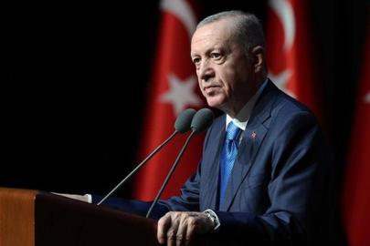 Cumhurbaşkanı Erdoğan'dan Okan Buruk ve Dursun Özbek'e tebrik telefonu