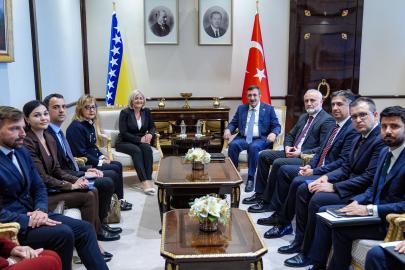 Cumhurbaşkanı Yardımcısı Yılmaz Bosna Hersek Başbakanı Krişto ile görüştü