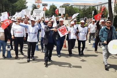 Diyarbakır'da bazı belediyelerde işten çıkarılan işçilerin eylemi sürüyor