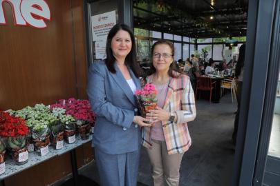 Edirne Belediye Başkanı Gencan, şehit anneleriyle bir araya geldi