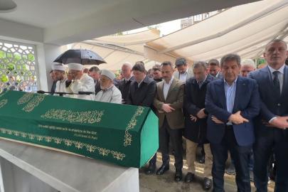 Eski Adalet Bakanı Tunç'un kayınpederi son yolculuğuna uğurlandı