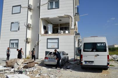Evde gaz sıkışması nedeniyle patlama: 1 yaralı