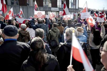 Grönland'daki yeni ABD konsolosluğu önünde protesto