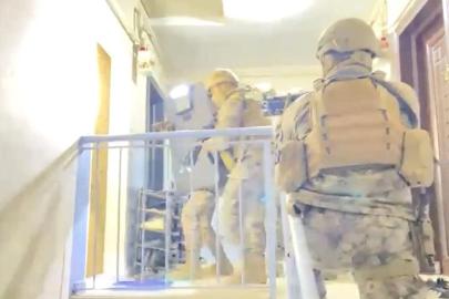 İş insanlarına zorla çek imzalattıran şebekeye Organize Polisi'nden darbe