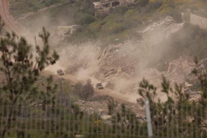 İsrail, Ateşkesin Ardından Beyrut'a Saldırı Düzenledi