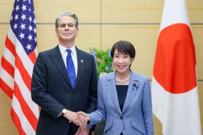 Japonya Başbakanı Sanae Takaichi, ABD Hazine Bakanı Scott Bessent ile Görüştü