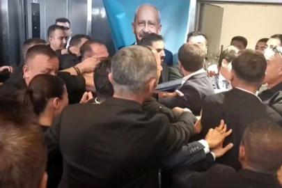 Kılıçdaroğlu, 2.5 ın sonra CHP Genel Merkezi'nde